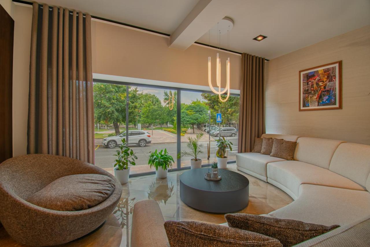 Hotel Osetia Garden 몸칠그라드 외부 사진