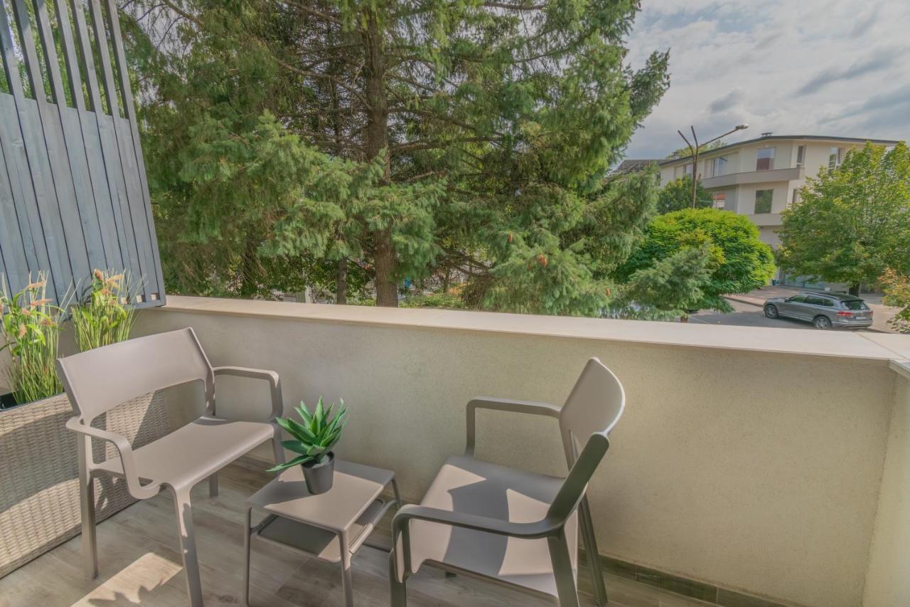 Hotel Osetia Garden 몸칠그라드 외부 사진