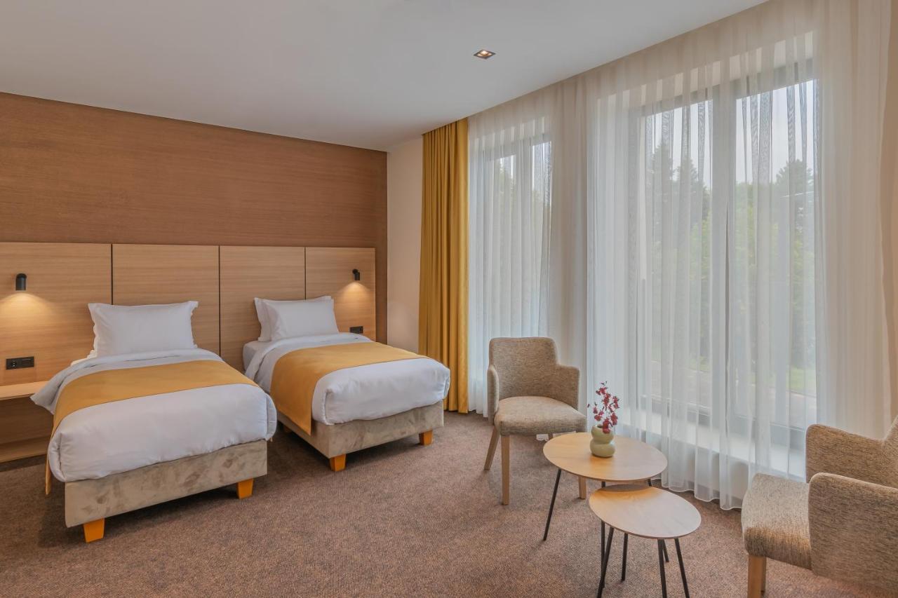 Hotel Osetia Garden 몸칠그라드 외부 사진