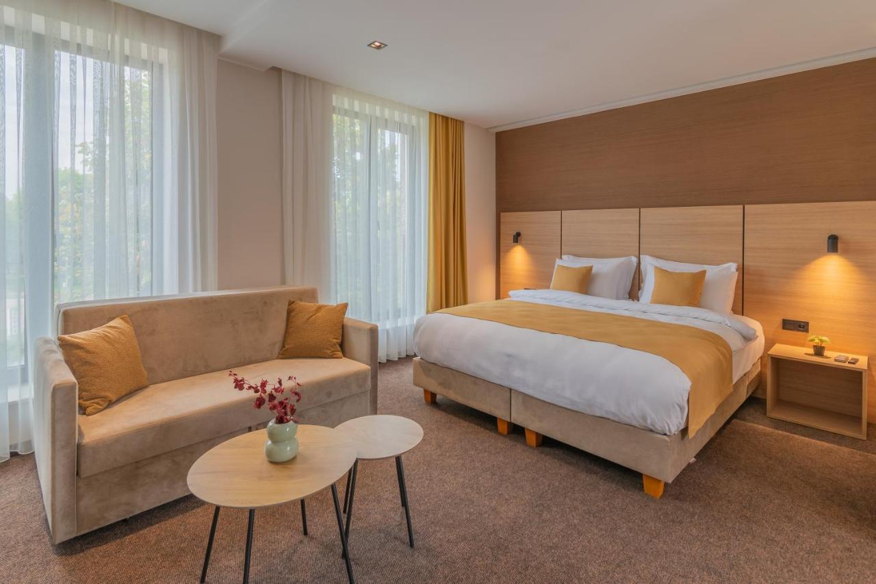 Hotel Osetia Garden 몸칠그라드 외부 사진