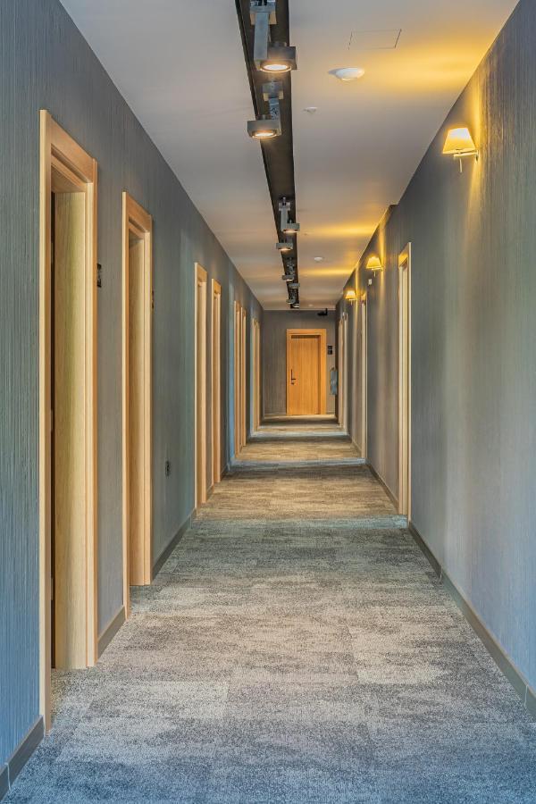 Hotel Osetia Garden 몸칠그라드 외부 사진
